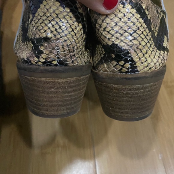Lucky Brand Womens  Boots Size 7.5 Python Snake Skin Ankle Booties NWT - Picture 7 of 9